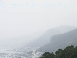 1 縮小 2014年9月5日 霧と雨の羅臼.jpg