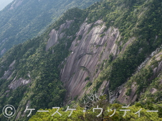 Ⓒ 縮小 モッチョム岳 山頂から.jpg