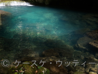 縮小 ブ 2017年5月7日 美しい水の色 秋芳洞.jpg